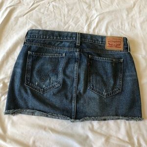 Levi's Skirts - Levi short dark jean skirt Levi's Skirts - Levi short dark jean skirt